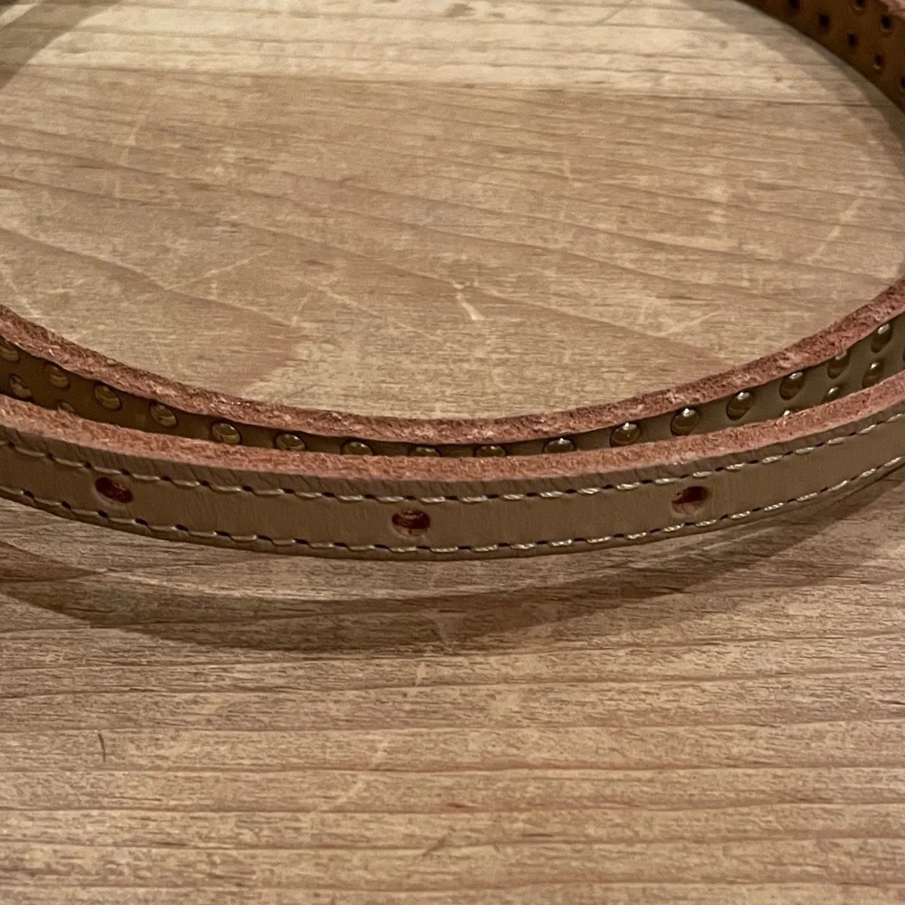 NWT J. Crew 100% leather gold beige skinny belt Old Money, business  Holiday LG